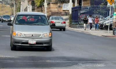Autos en calles de Cuernavaca