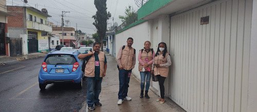 4 capacitadores del INE que realizan encuestas en calles de Morelos