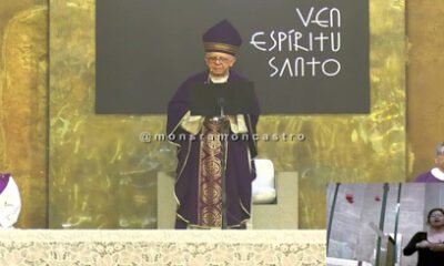 Obispo Cuernavaca en misa
