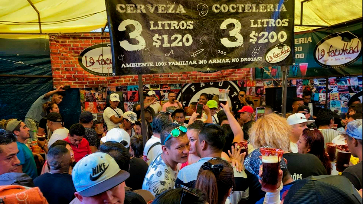 Poner chelerías en la vía pública de la CDMX tendrá diversas sanciones, pues las personas que las instalen serán multadas, arrestadas o deberán hacer trabajo comunitario.