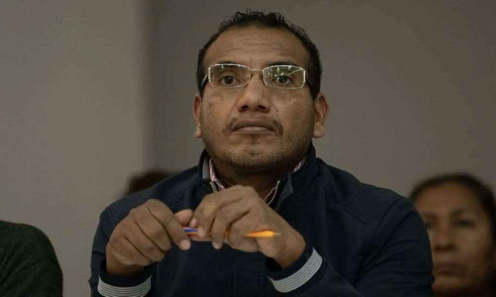 la fotografía muestra a Vidulfo Rosales.