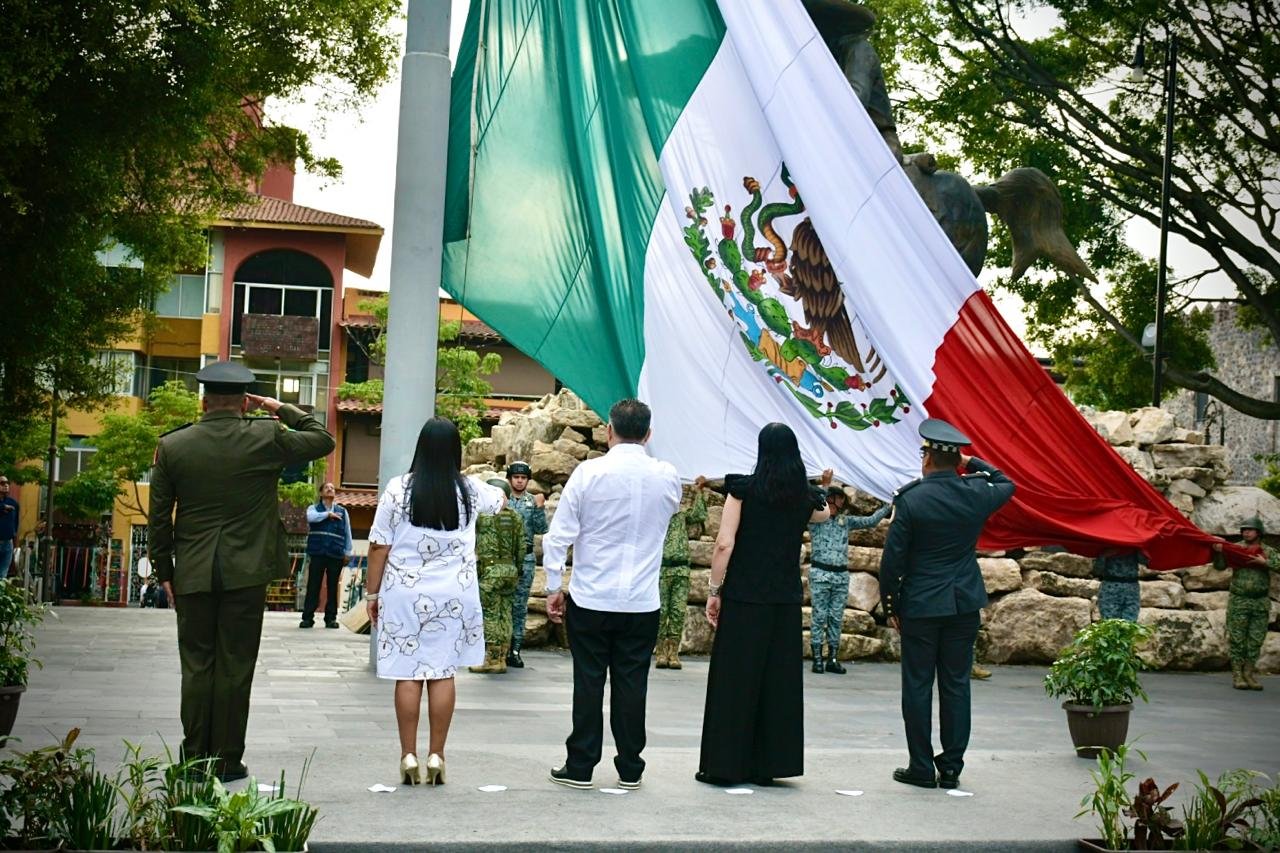 La fotografía muestra a elementos de la SSPC Morelos.