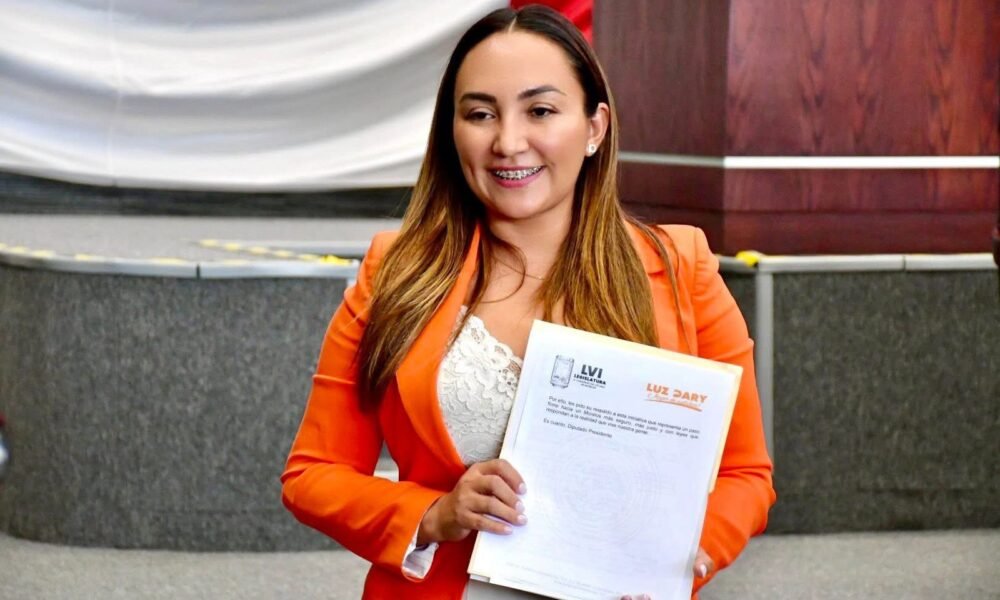 Fotografía muestra a la diputada Luz Dary Quevedo Maldonado.