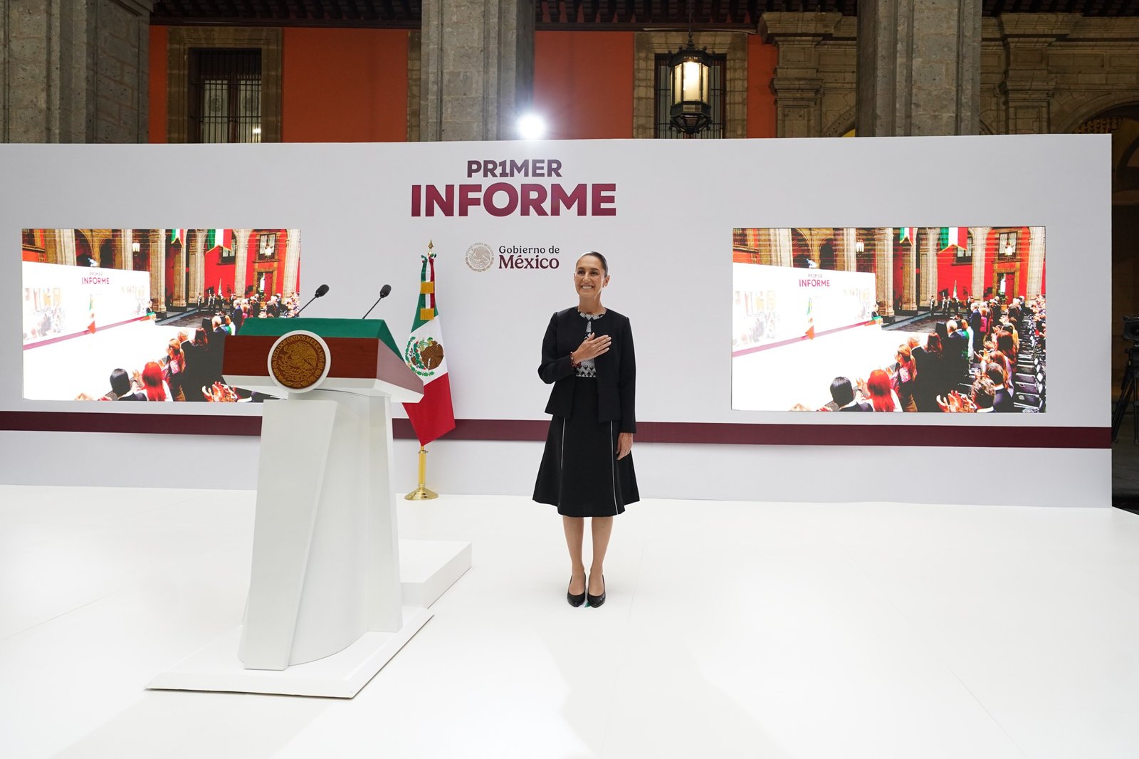 La fotografía muestra a Claudia Sheinbaum