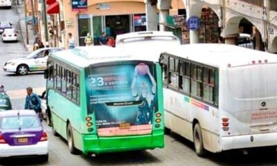 Fotografía muestra transportes públicos de Morelos.