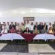 Fotografía muestra a Margarita con todos los directores de dependencias estatales.