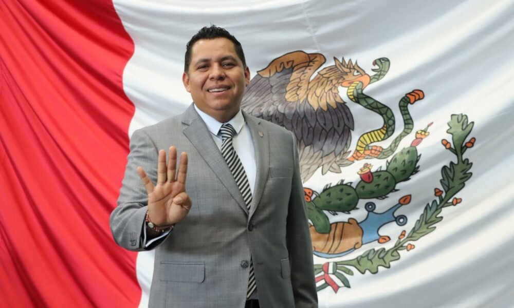 Diputado Omar Livera Chavarría